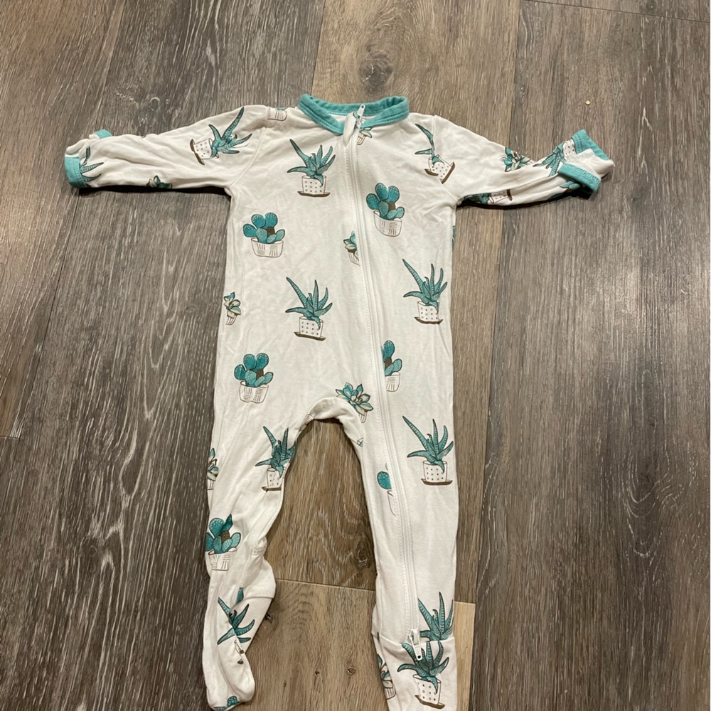 KYTE baby footie